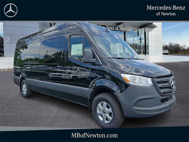 2025 Mercedes-Benz Sprinter 2500 Passenger 170 WB